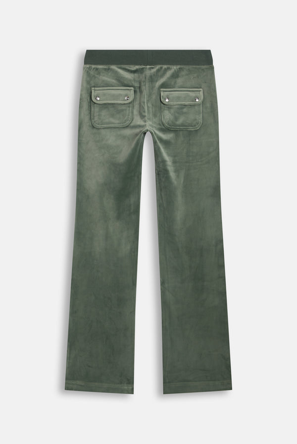 Displays the Thyme 'Juicy' branded classic velour del ray pocketed bottoms 