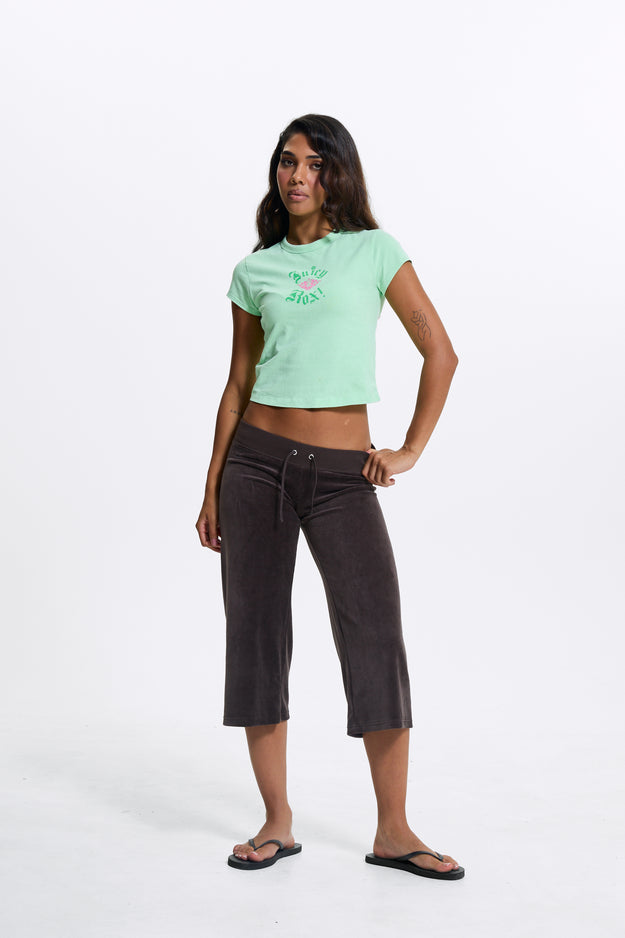 /products/java-og-straight-pocketed-capri-pants-jcweb024-193